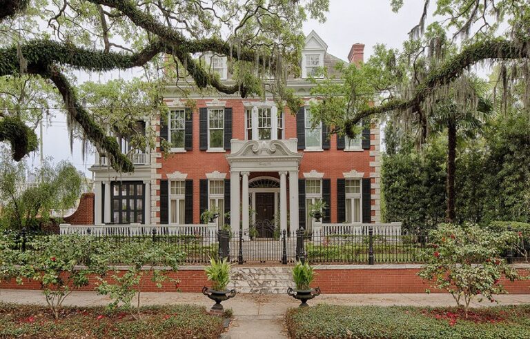 homes for sale in Savannah